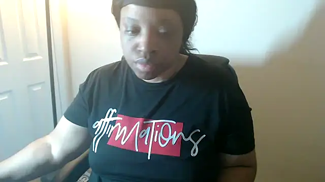 Snapshot of Sexymona1218 chatting on March 9, 8:29 am Sexymona1218 online show from March 9, 8:29 am