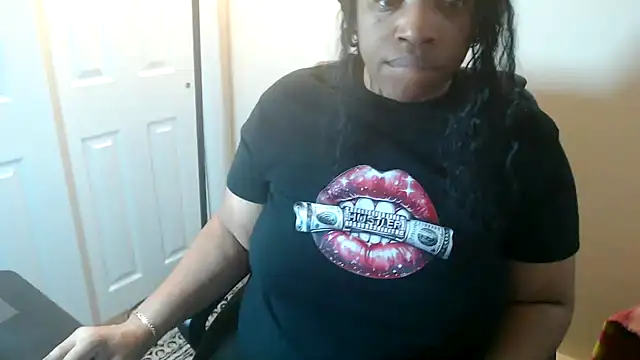 Snapshot of Sexymona1218 chatting on March 23, 1:26 pm Sexymona1218 online show from March 23, 1:26 pm