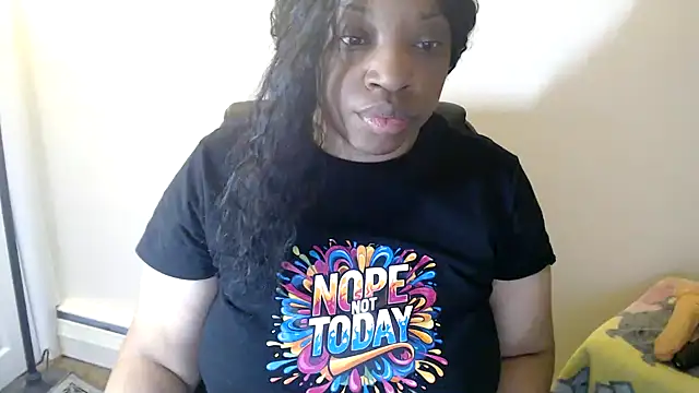 Snapshot of Sexymona1218 chatting on April 6, 9:10 am Sexymona1218 online show from April 6, 9:10 am