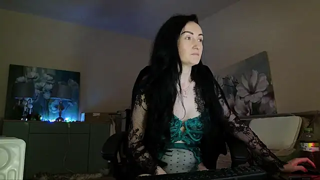 lara heaven online show from November 10, 7:29 am