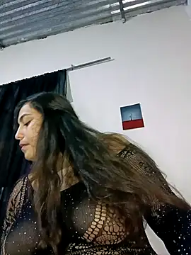 xandra252 online show from July 13, 4:04 am