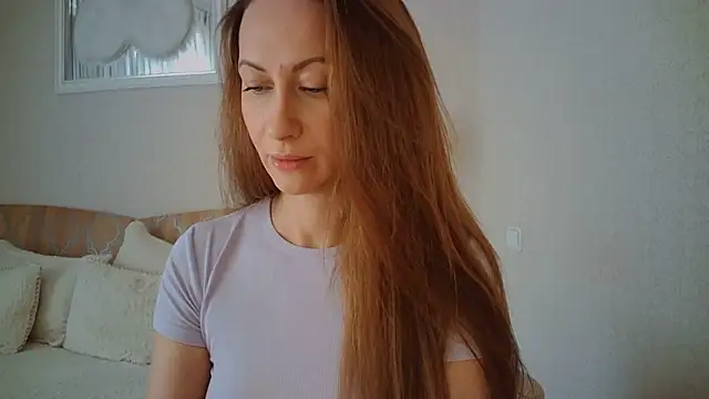 Luna Hoty online show from June 13, 11:08 am