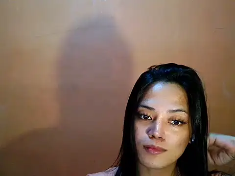 Snapshot of AsianQueenAlexaXx chatting on April 15, 9:15 pm AsianQueenAlexaXx online show from April 15, 9:15 pm