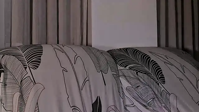 DeesseLuxure online show from March 22, 4:38 am