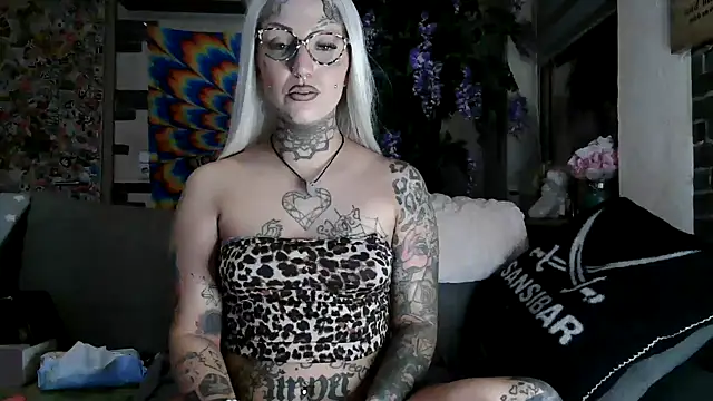 RoxxyInk online show from November 13, 11:14 pm