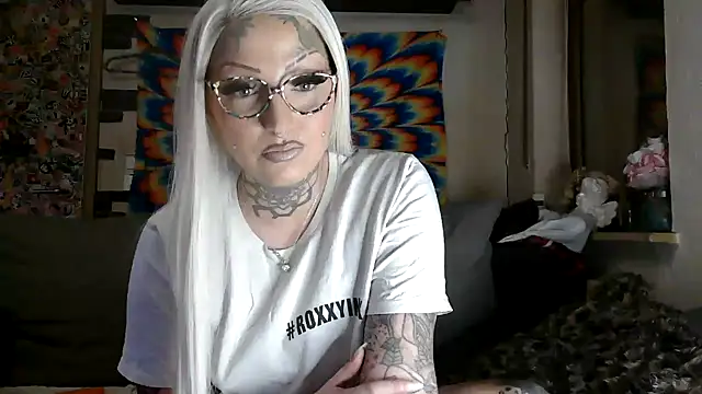 RoxxyInk online show from January 9, 1:41 am