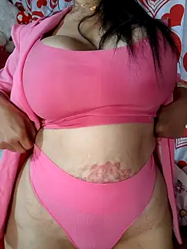 sweetieme online show from February 8, 9:45 am