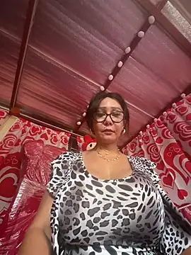 sweetieme online show from April 1, 2:56 am