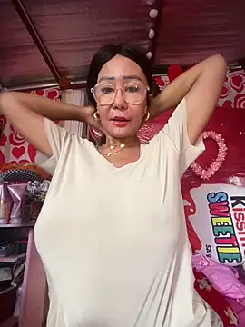 sweetieme online show from April 10, 2:17 am