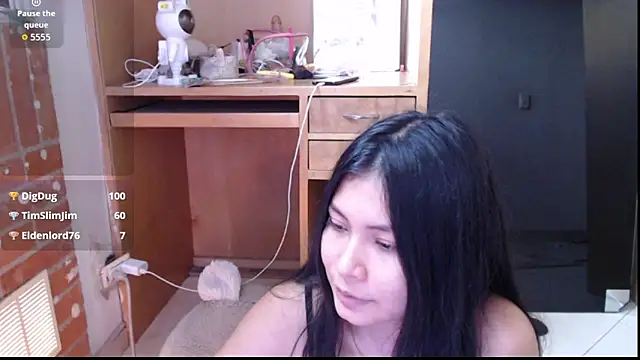 evolet01 online show from April 19, 9:06 pm