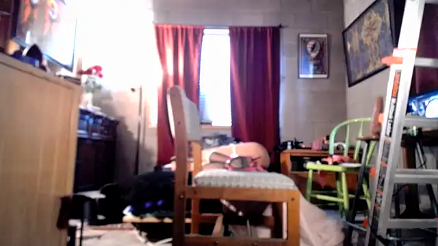 Snapshot of sissyvee chatting on June 26, 8:35 pm sissyvee online show from June 26, 8:35 pm