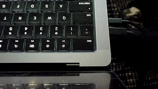 bestofdoseswirls online show from April 3, 1:31 pm