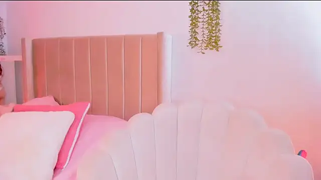 dulce doll1 online show from March 17, 12:30 pm