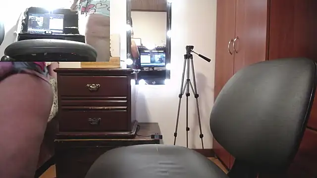 zoe hotxxx online show from February 20, 2:17 pm