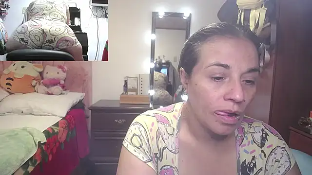 Snapshot of zoe_hotxxx chatting on May 16, 2:27 pm zoe hotxxx online show from May 16, 2:27 pm