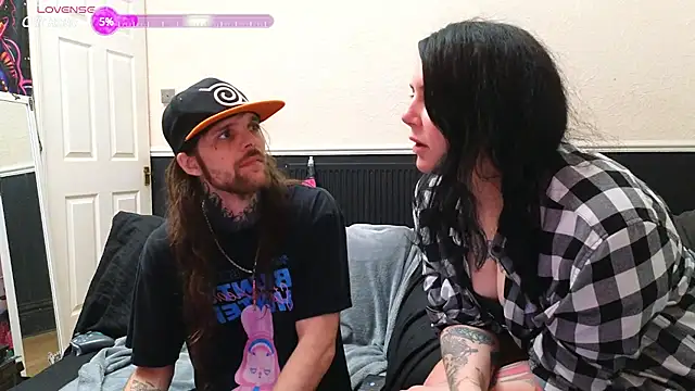 AltustThomas online show from December 9, 12:12 am