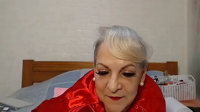 Snapshot of awild_kitten chatting on September 14, 9:19 am awild kitten online show from September 14, 9:19 am
