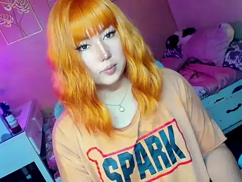 HOTnWILDalice online show from October 11, 8:46 am