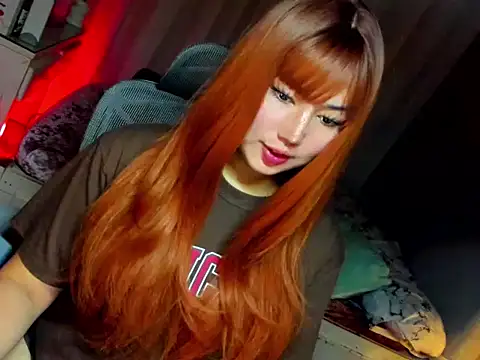 HOTnWILDalice online show from April 9, 9:26 am