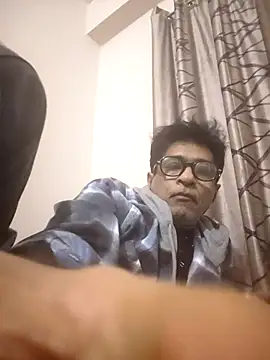 Snapshot of iamkahn_44 chatting on December 20, 11:45 pm iamkahn 44 online show from December 20, 11:45 pm