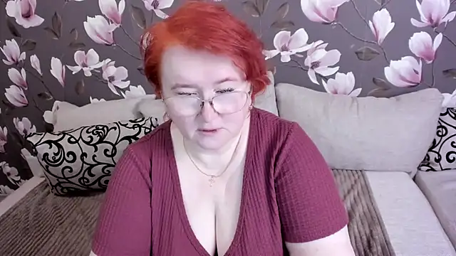 leiamillersonn online show from February 3, 6:45 am