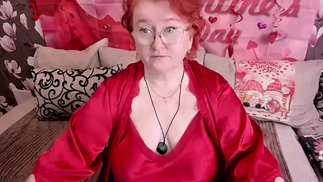 leiamillersonn online show from February 12, 4:44 am