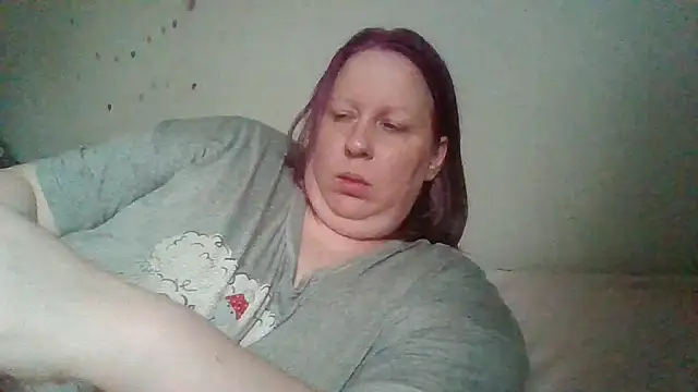Snapshot of starlight1983 chatting on April 15, 8:42 pm starlight1983 online show from April 15, 8:42 pm