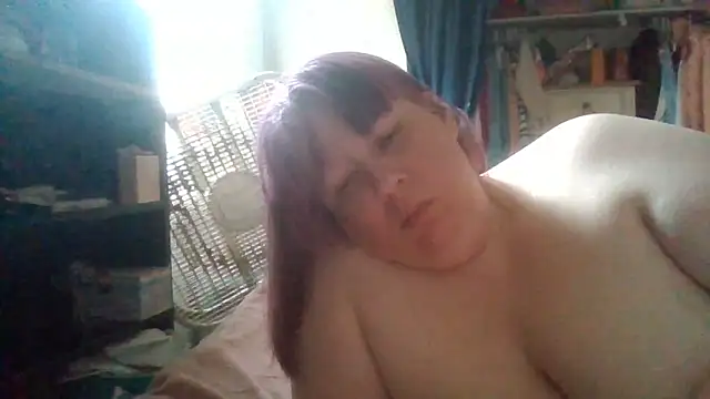 Snapshot of starlight1983 chatting on May 11, 2:45 pm starlight1983 online show from May 11, 2:45 pm