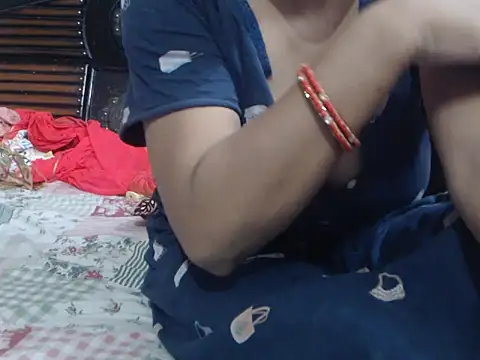 Snapshot of prettyindiandoll chatting on April 25, 6:05 am prettyindiandoll online show from April 25, 6:05 am