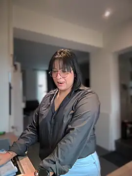 DannaaMeliza online show from December 24, 9:39 am