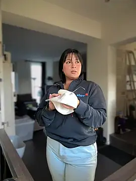 DannaaMeliza online show from January 2, 9:43 am