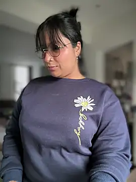 DannaaMeliza online show from January 9, 1:24 pm