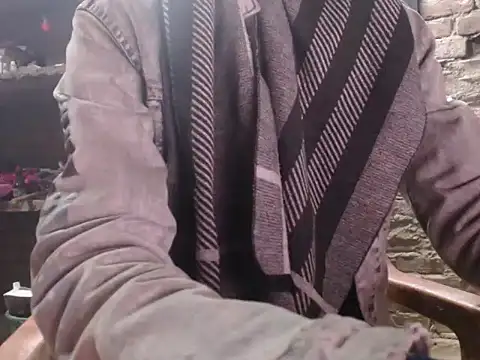 ThethunderPo online show from January 4, 2:46 am