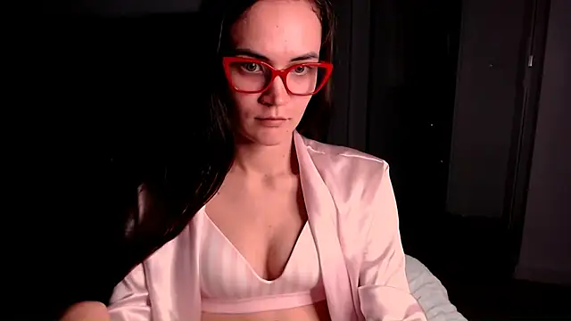 EvelynGG online show from November 8, 7:34 pm