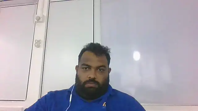 Snapshot of FatCockBoySL chatting on December 24, 7:28 am FatCockBoySL online show from December 24, 7:28 am