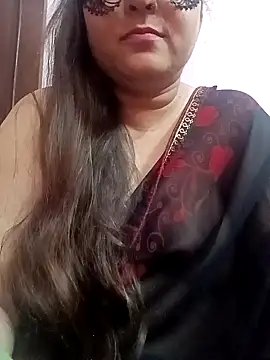 Snapshot of naughtymadam chatting on December 2, 4:20 am naughtymadam online show from December 2, 4:20 am