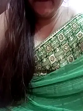 Snapshot of naughtymadam chatting on December 11, 5:00 am naughtymadam online show from December 11, 5:00 am