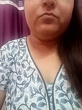 Snapshot of naughtymadam chatting on December 14, 5:51 am naughtymadam online show from December 14, 5:51 am