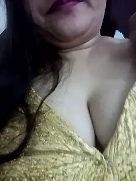 Snapshot of naughtymadam chatting on February 25, 6:17 pm naughtymadam online show from February 25, 6:17 pm