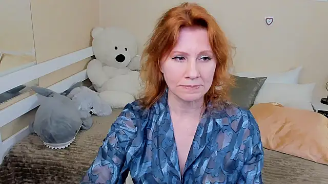 Snapshot of FoxySophia chatting on January 24, 9:28 am FoxySophia online show from January 24, 9:28 am