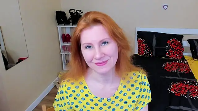 FoxySophia online show from January 18, 6:55 pm