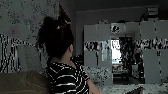 LindaStarS online show from April 17, 12:08 pm