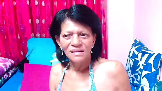 SLUTTYROXY online show from October 26, 5:46 am