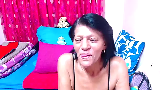 SLUTTYROXY online show from November 19, 5:46 pm