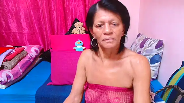 SLUTTYROXY online show from December 14, 9:14 am