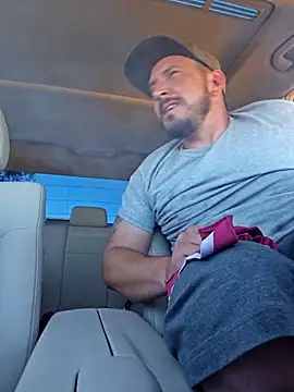 UncutHammer69 online show from October 2, 4:25 pm