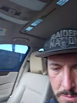 Snapshot of UncutHammer69 chatting on February 4, 12:49 am UncutHammer69 online show from February 4, 12:49 am