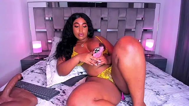 Cammiila online show from March 19, 7:27 pm