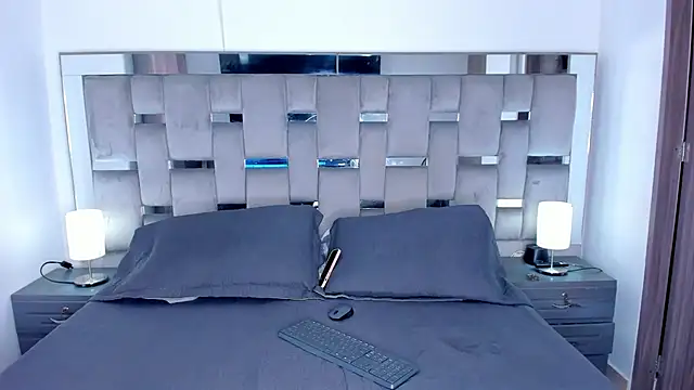 Cammiila online show from October 7, 3:20 pm