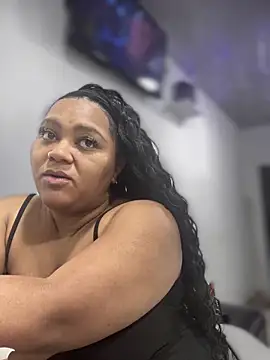 yanza2002 online show from December 19, 2:56 am